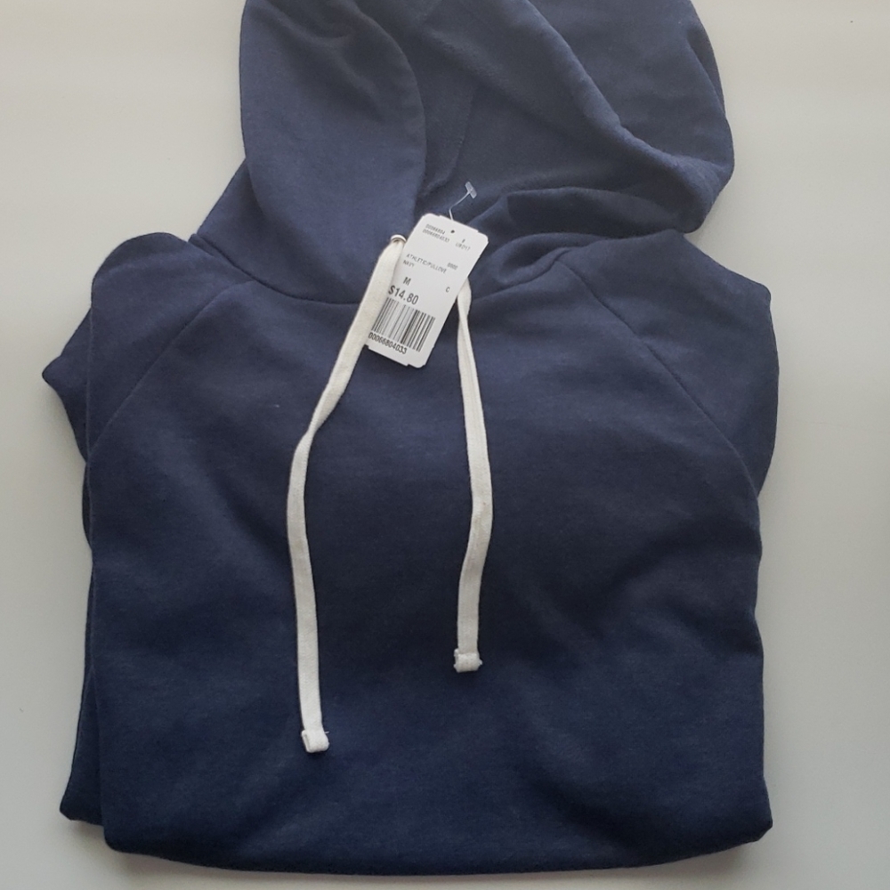 Athletic Pullover Blue, NWT, Size Medium